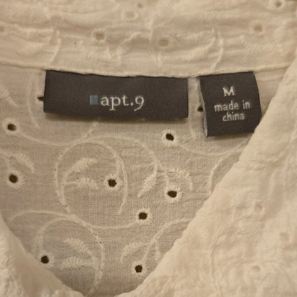 Apt. 9 Women's White Eyelet Button Down Shirt - Picture 2 of 4